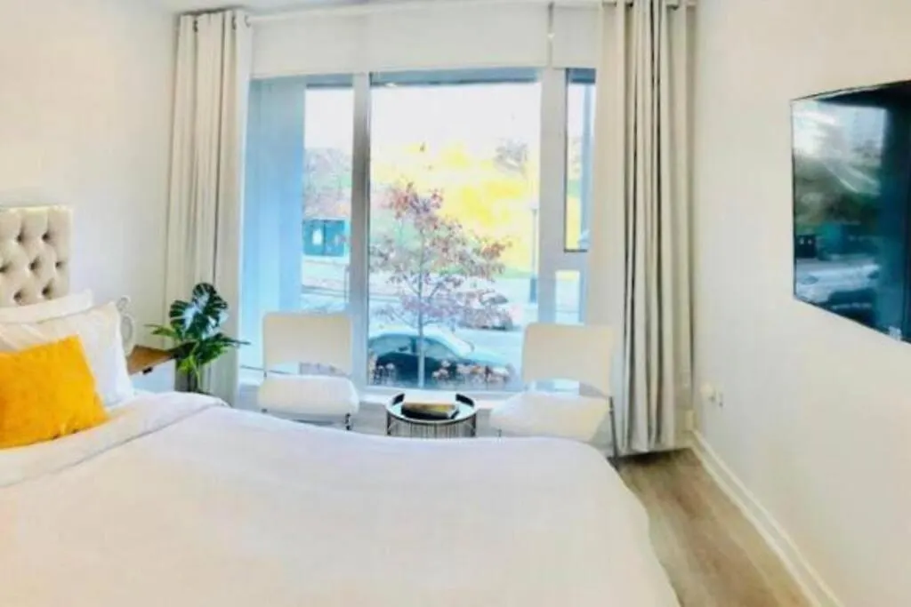 Appartamento Chic 2 Bedroom 2.5 Bath Downtown Toronto Canada