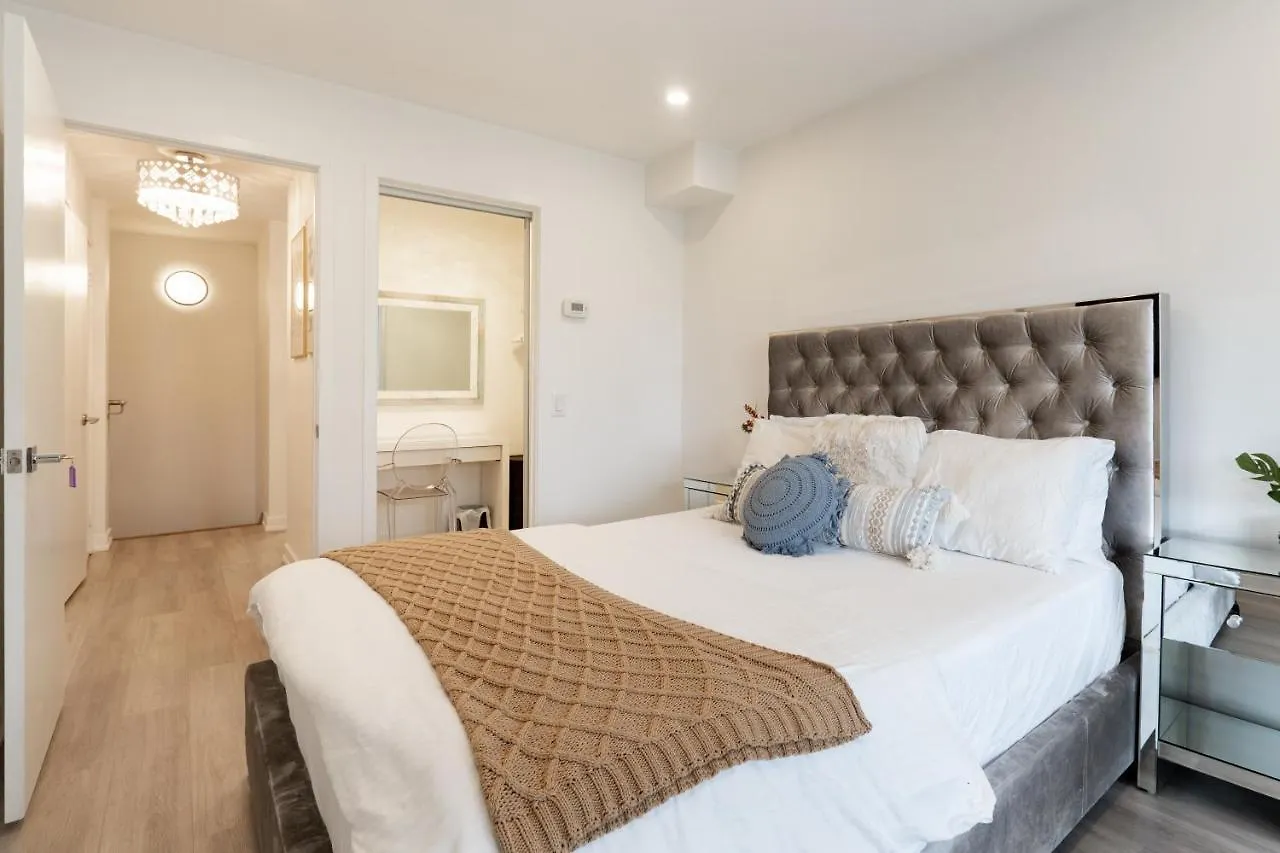 Appartamento Chic 2 Bedroom 2.5 Bath Downtown Toronto Canada
