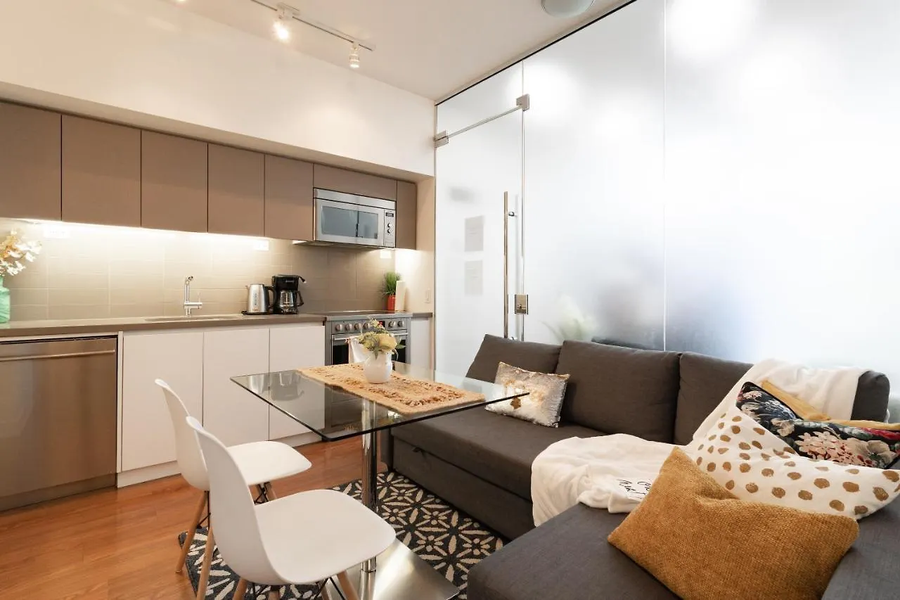 Appartamento Chic 2 Bedroom 2.5 Bath Downtown Toronto Canada